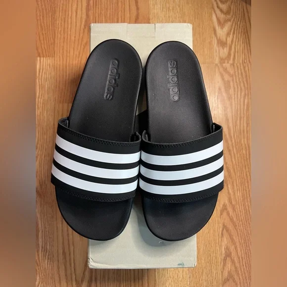 Adidas Adilette Comfort Slides Black/White Mens 5/Women's 6 NIB - Picture 2 of 6